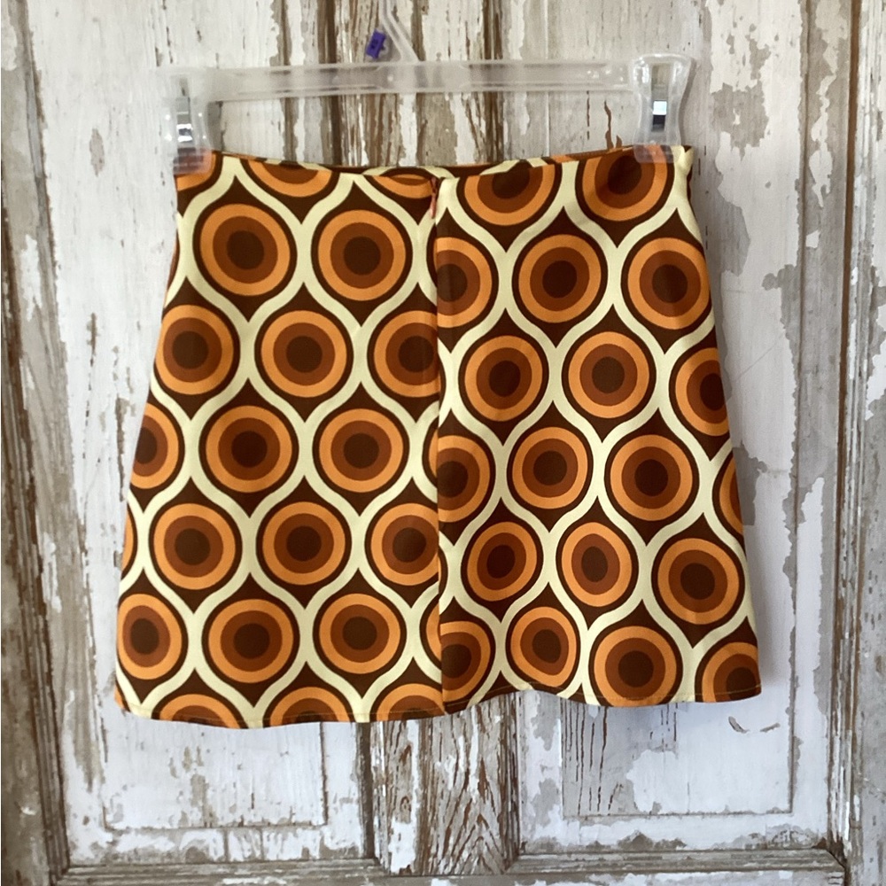 Cider LET'S GROOVE RETRO PATTERNED BUTTON UP BLOU… - image 7